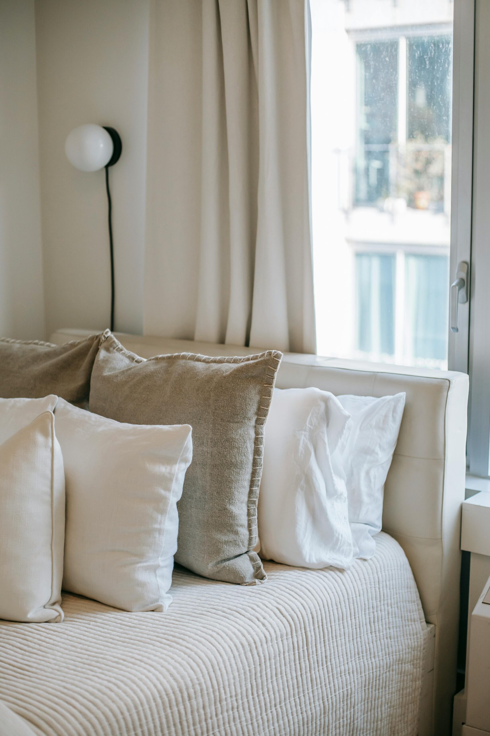 Dekoratyvinės pagalvėlės: Stilingas būdas pridėti jaukumo jūsų namams